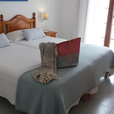 Aparthotel Primera 2*