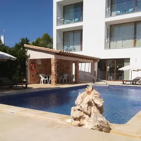 Primera Aparthotel
