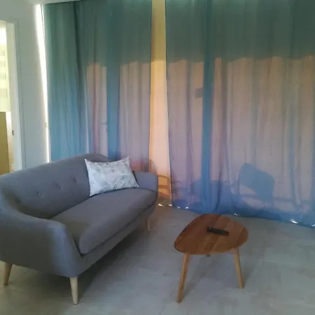 Primera Aparthotel 2*